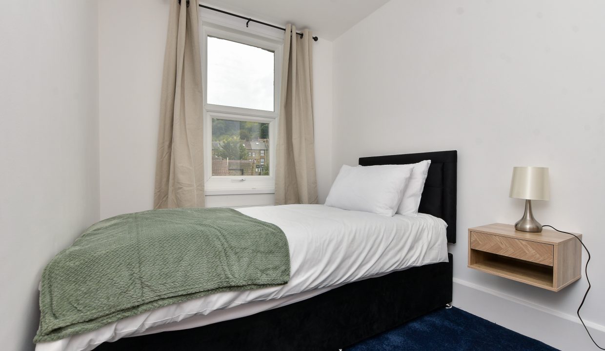 bedroom 3b