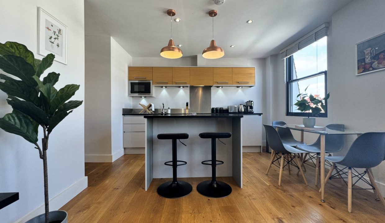 h kitchen island 2 (Large)