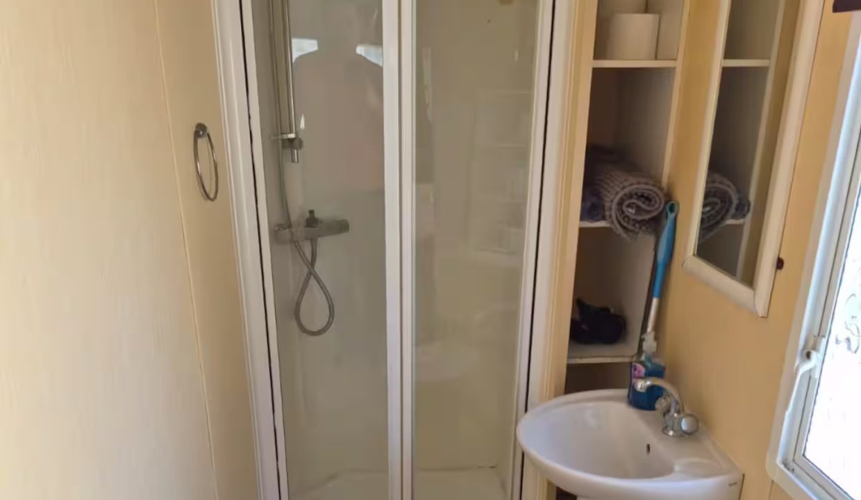 5 bathroom