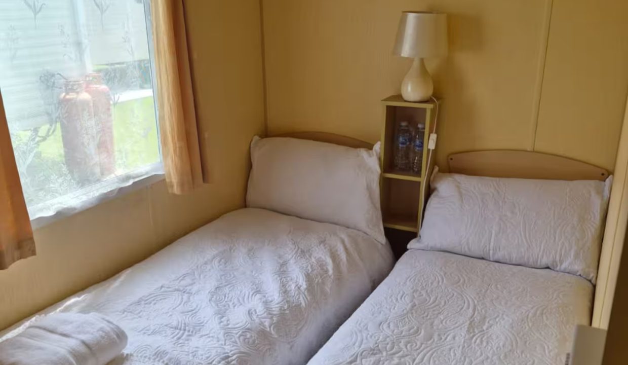 6 bedroom