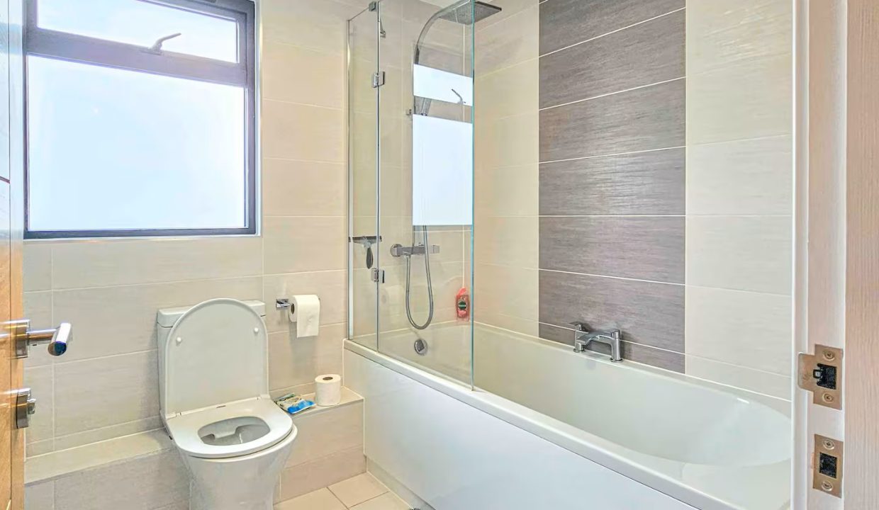 bathroom 3a