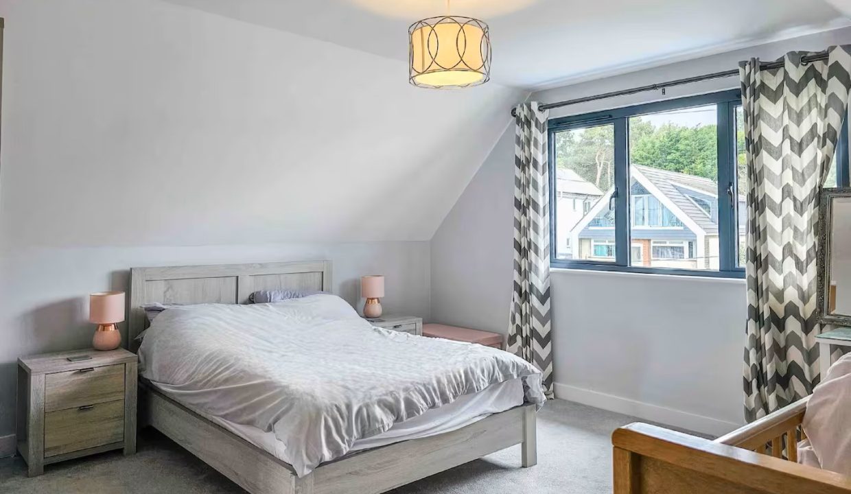 bedroom 3b